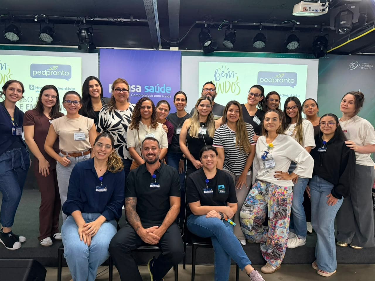 Turma do curso de Urgências e Emergências Pediátricas